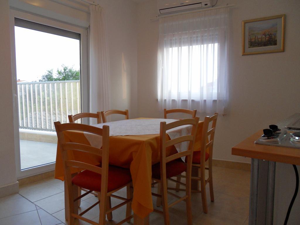 Apartments Petricevic 2 Selce Exterior foto